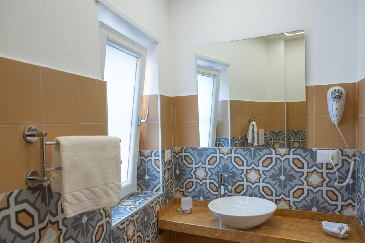 크로토네 Palazzotto 902 B&B 외부 사진